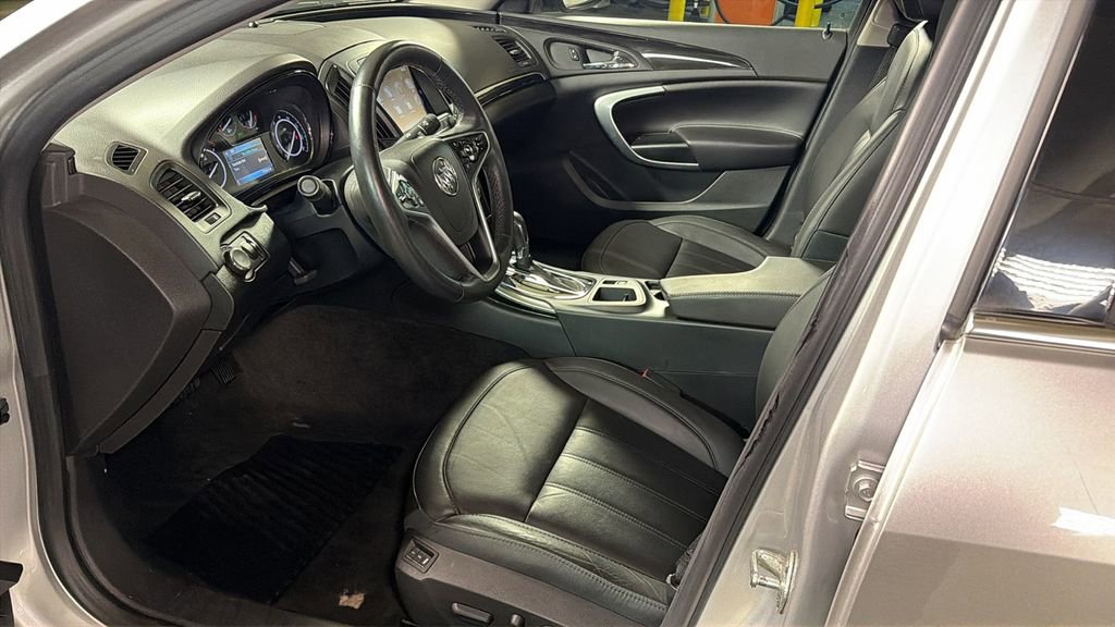 Used 2014 Buick Regal Premium w/ Driver Confidence Package #2 image 20