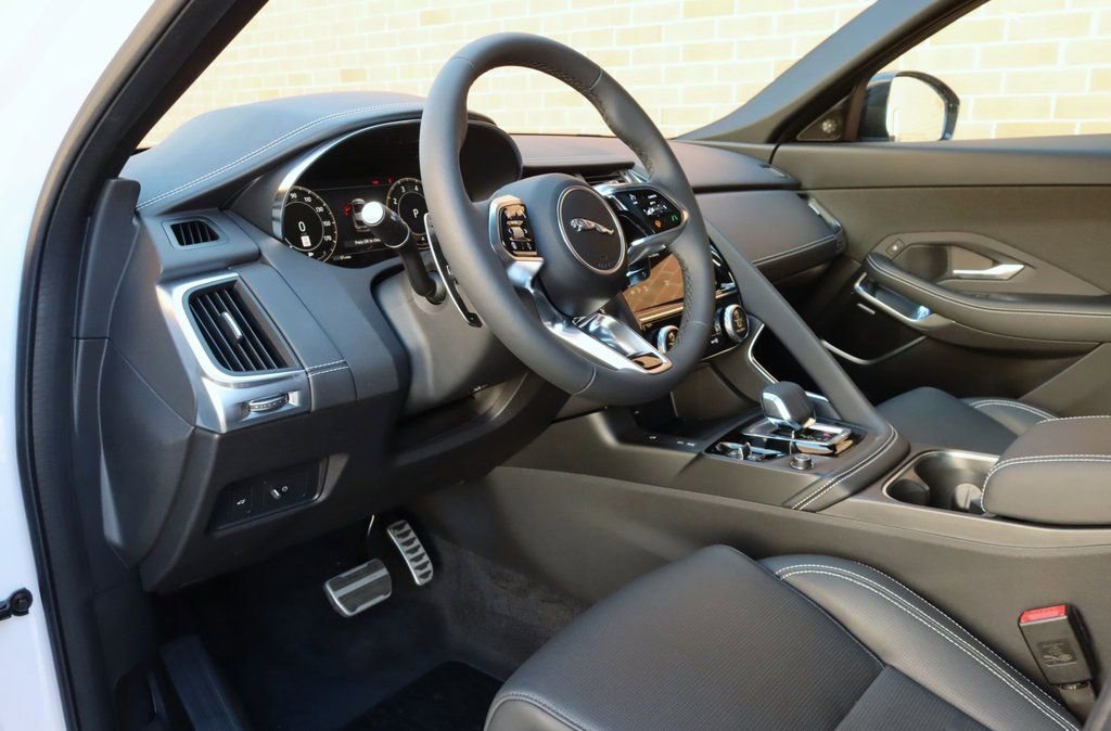 Used 2024 Jaguar E-PACE R-Dynamic SE AWD/4WD image 14