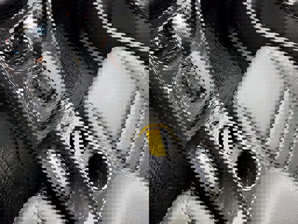 Used 2016 Ford Escape Titanium AWD/4WD image 23