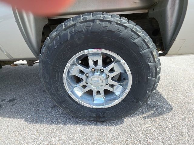 Used 2008 Chevrolet Silverado 2500 LT w/ Suspension Package, Off-Road image 25