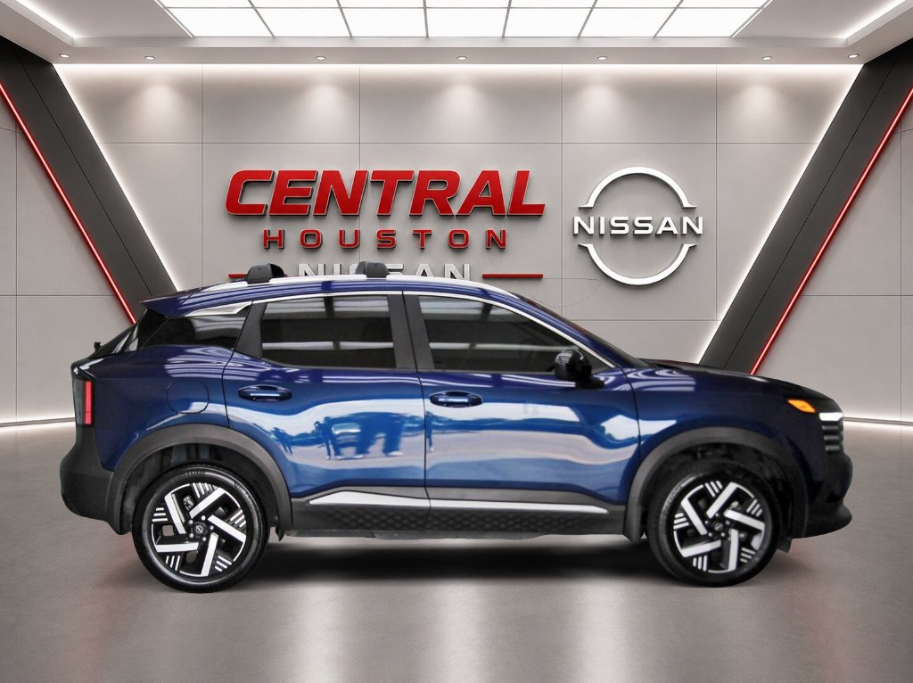 Used 2026 Nissan Kicks SV w/ SV Premium Package FWD image 5