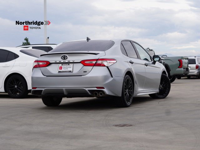 Used 2020 Toyota Camry SE w/ Carpet Mat Package FWD image 6