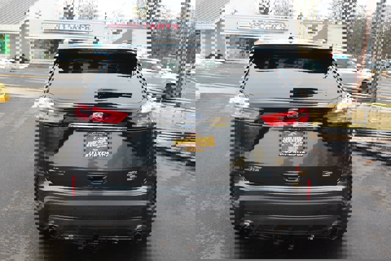 Used 2020 Ford Edge SEL w/ Convenience Package AWD/4WD image 22