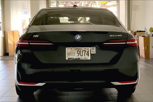 Used 2024 BMW i5 eDrive40i w/ M Sport Package RWD image 4