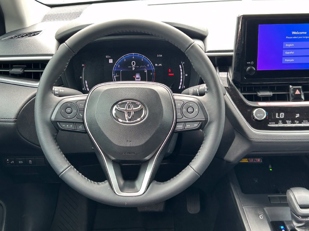 Used 2026 Toyota Corolla Cross LE FWD image 35