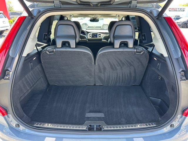 Used 2023 Volvo XC90 B6 Plus AWD/4WD image 31