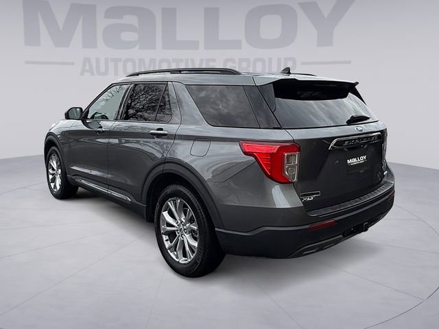 Used 2021 Ford Explorer XLT w/ Equipment Group 202A image 3