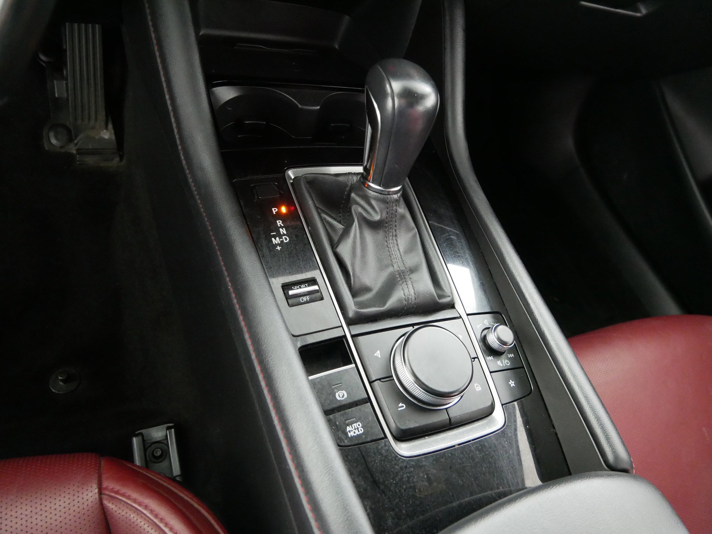 Used 2024 MAZDA MAZDA3 s image 23