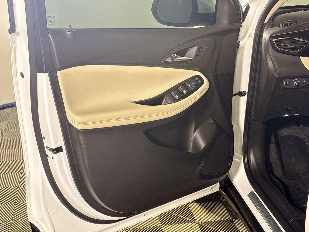 Used 2023 Buick Encore GX Select image 10