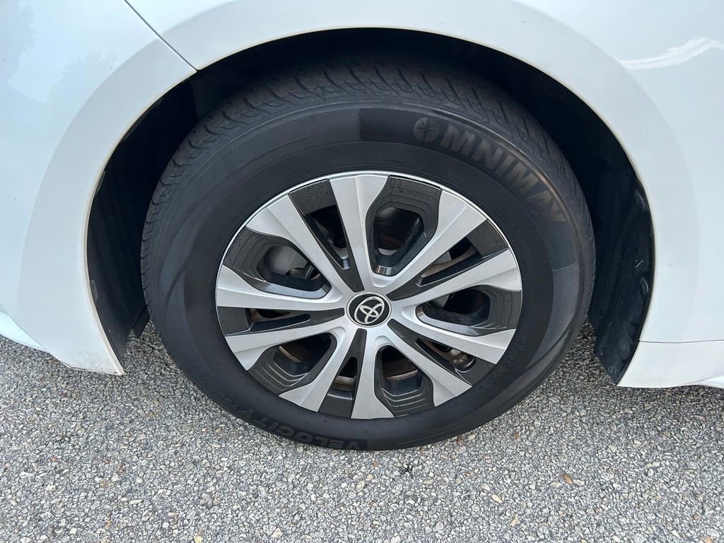 Used 2022 Toyota Corolla LE FWD image 9