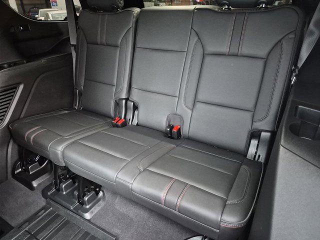 Used 2021 Chevrolet Tahoe RST w/ Luxury Package image 15