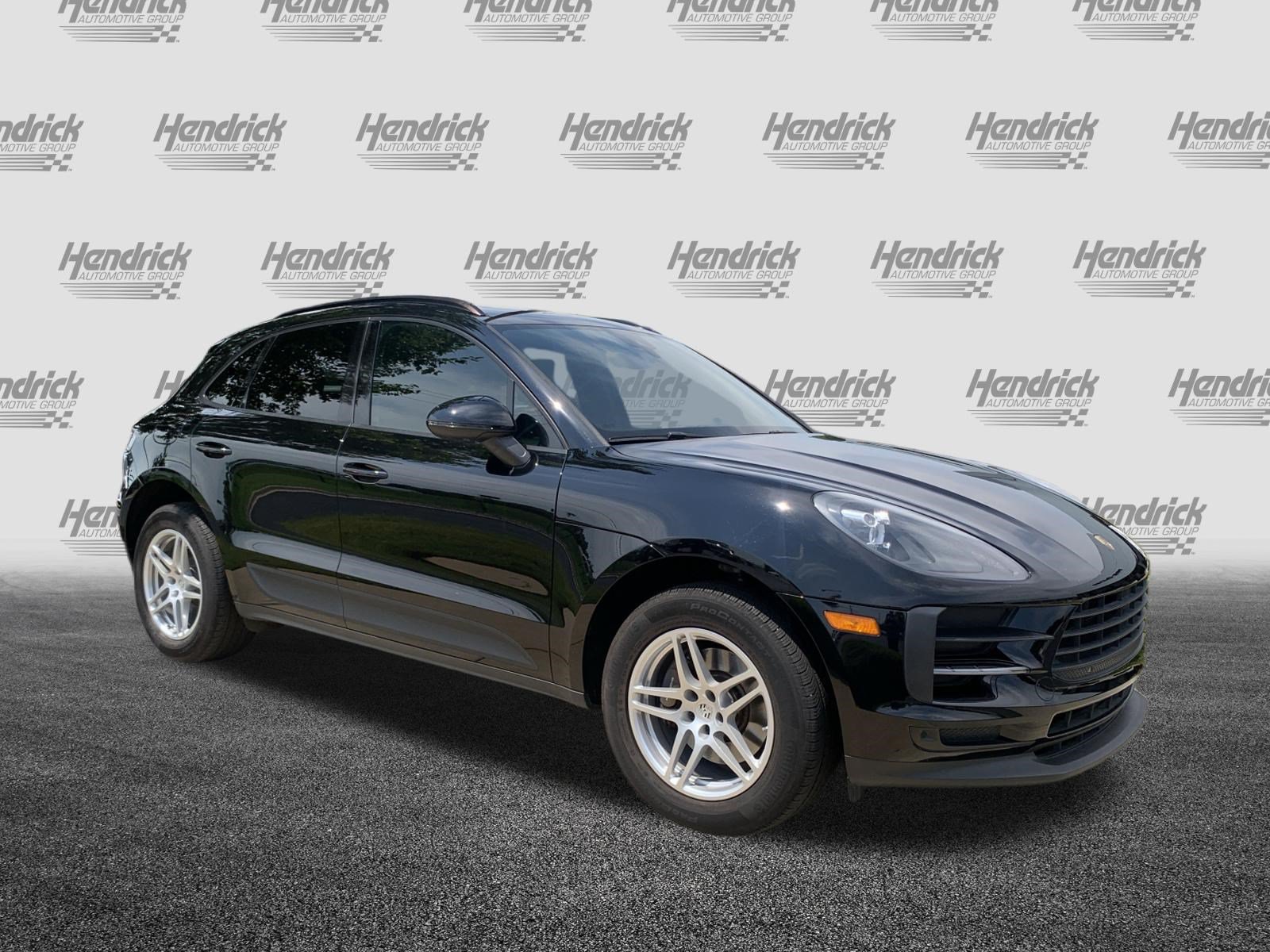 Used 2019 Porsche Macan AWD/4WD image 2