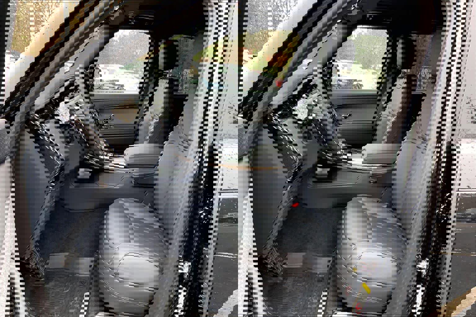 New 2026 Land Rover Range Rover Sport SE AWD/4WD image 13