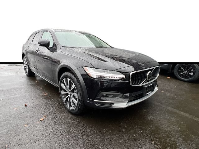 Certified 2024 Volvo V90 B6 Cross Country Plus AWD/4WD image 1