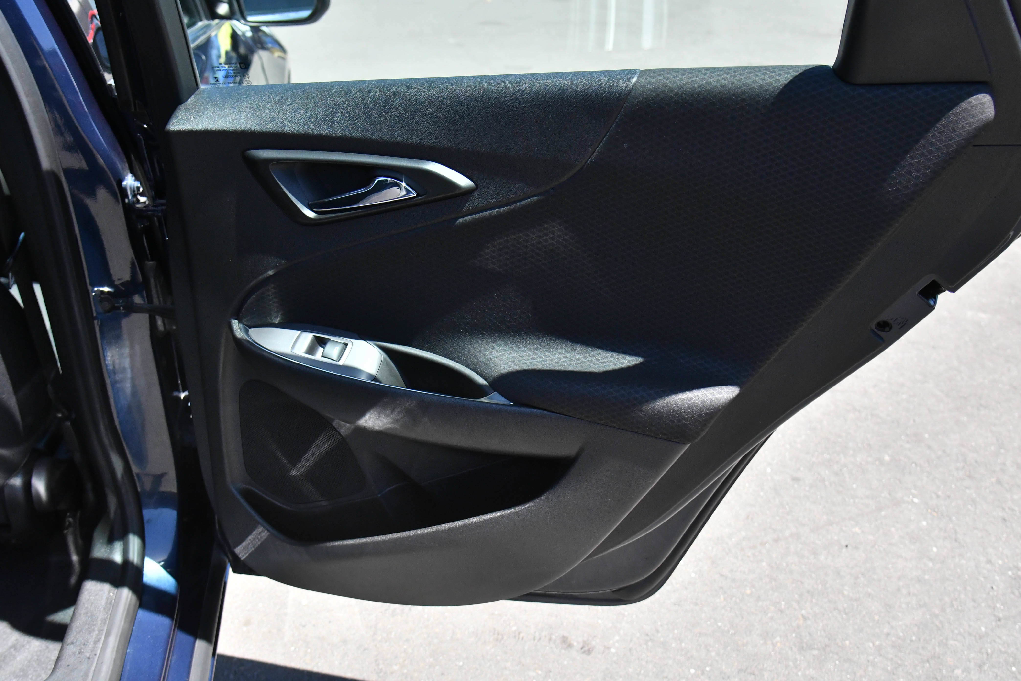 Used 2020 Chevrolet Malibu LT FWD image 37