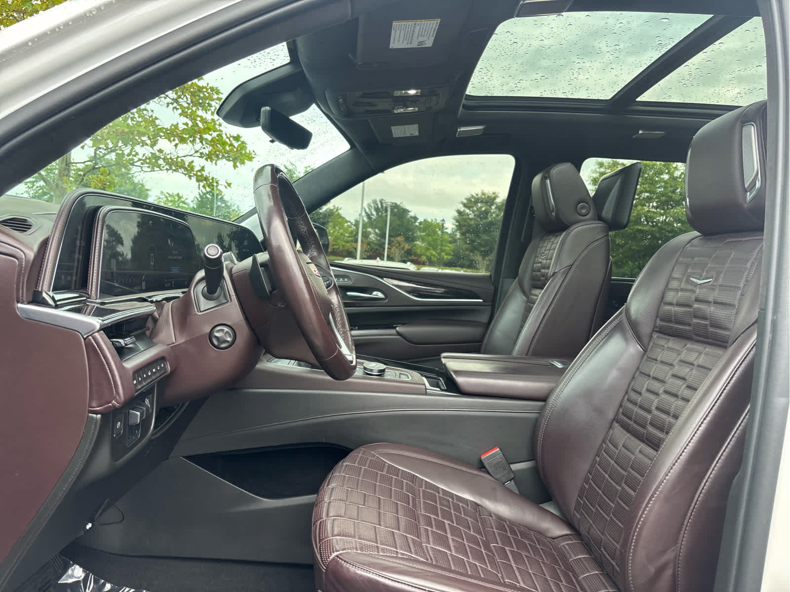 Used 2021 Cadillac Escalade Sport Platinum AWD/4WD image 16