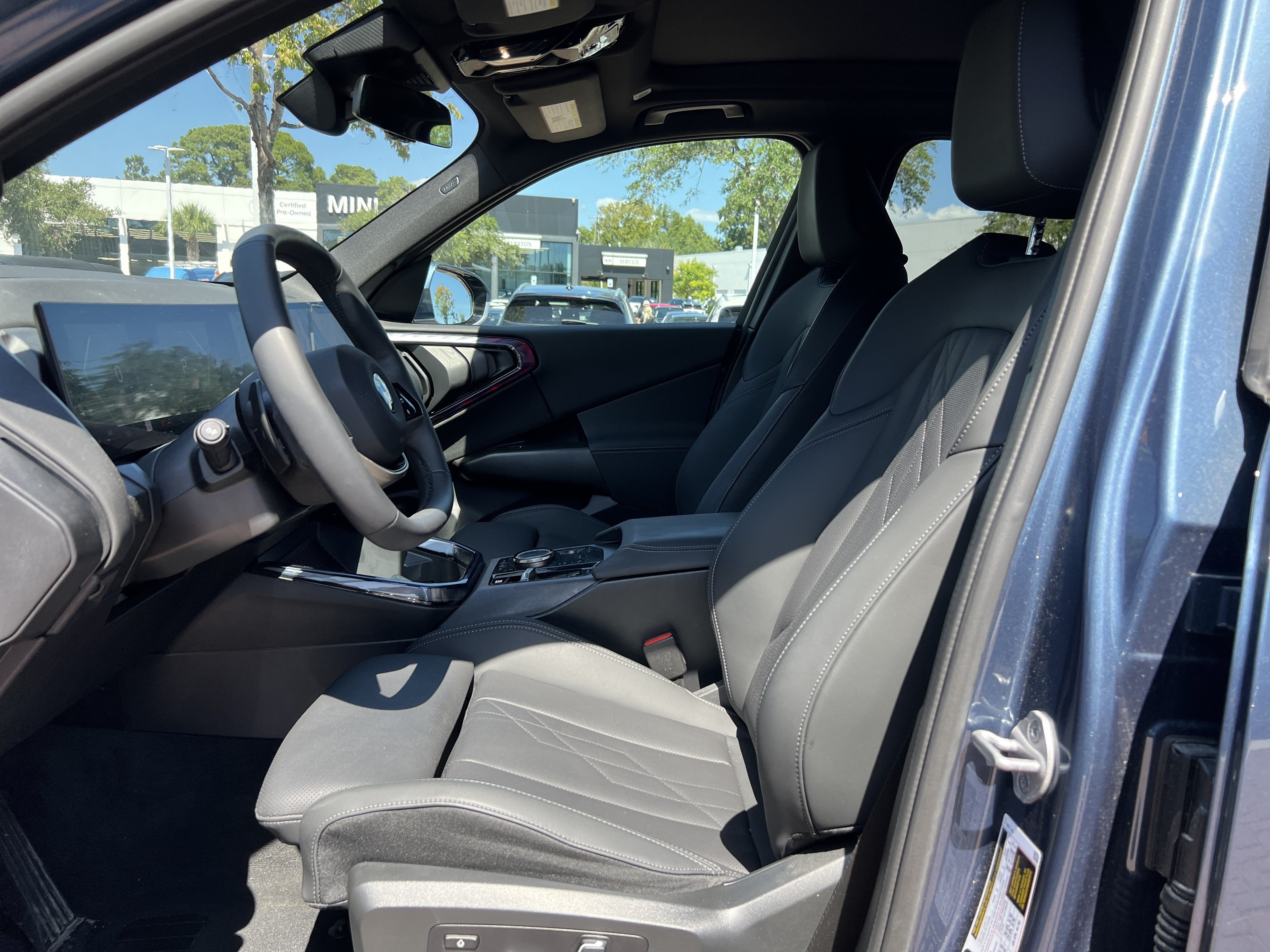Used 2025 BMW X3 xDrive30i w/ Premium Package AWD/4WD image 16