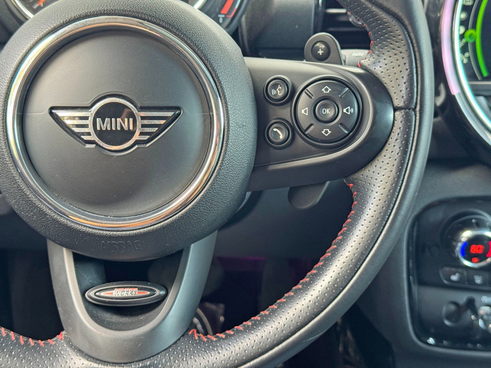 Used 2019 MINI Cooper Clubman S image 21