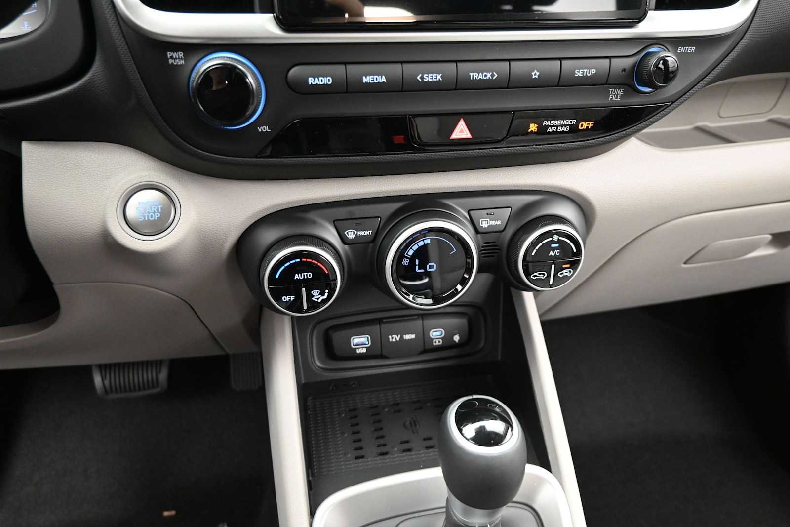 New 2026 Hyundai Venue SEL FWD image 18
