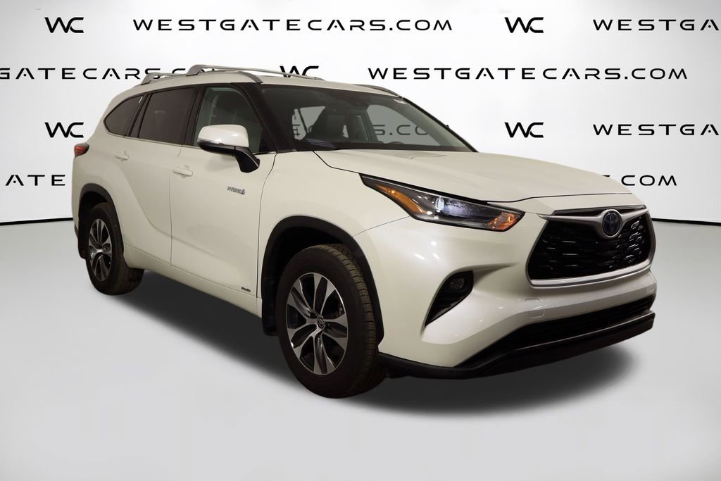 Used 2021 Toyota Highlander XLE image 40