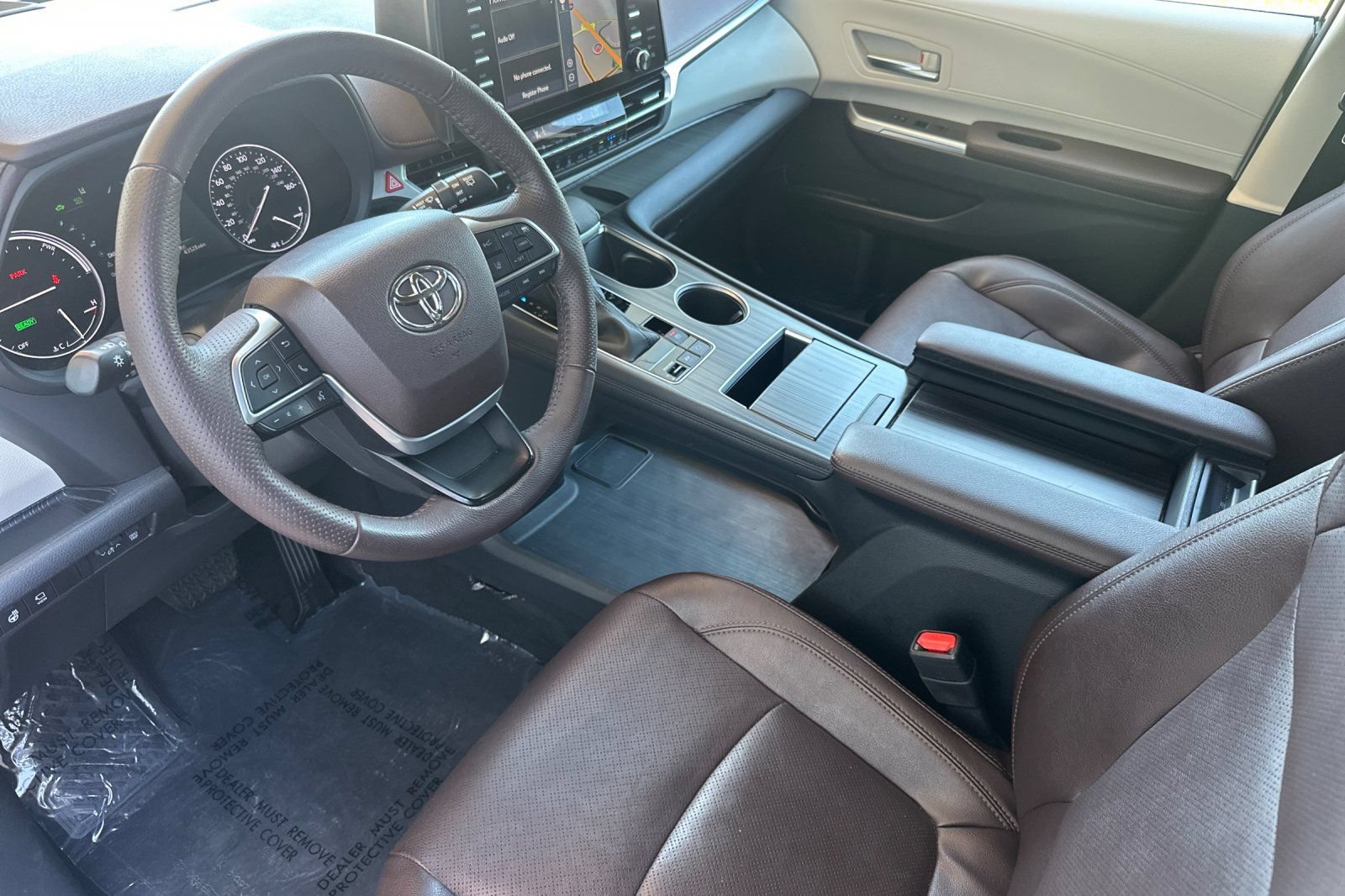 Certified 2023 Toyota Sienna Platinum FWD image 12