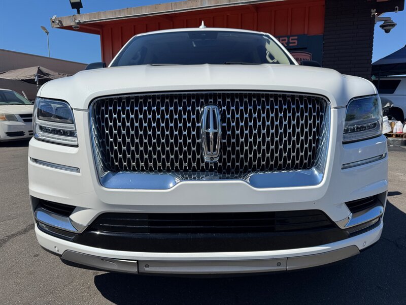 Used 2020 Lincoln Navigator L Reserve w/ Luxury Package AWD/4WD image 5