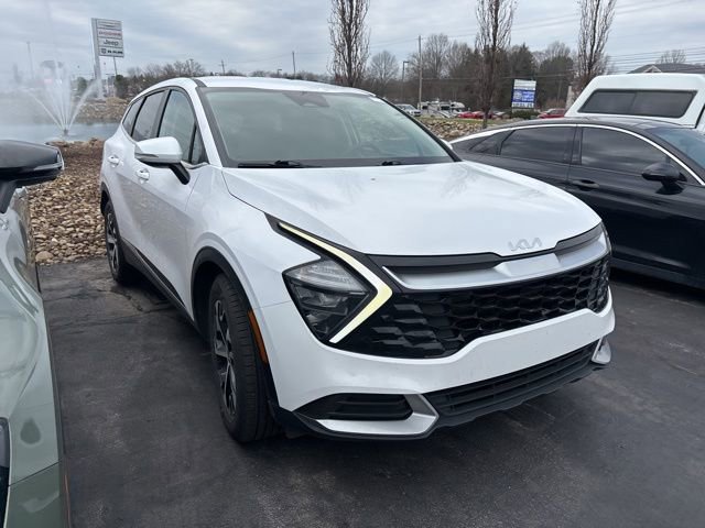 Used 2023 Kia Sportage EX FWD image 3
