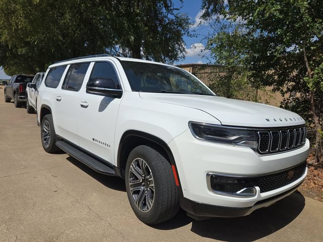 Used 2024 Jeep Wagoneer L Series II RWD image 1