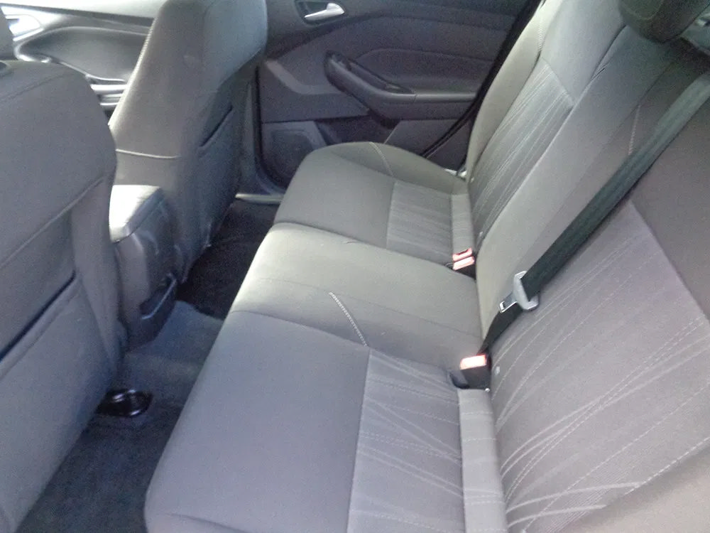 Used 2015 Ford Focus SE FWD image 15