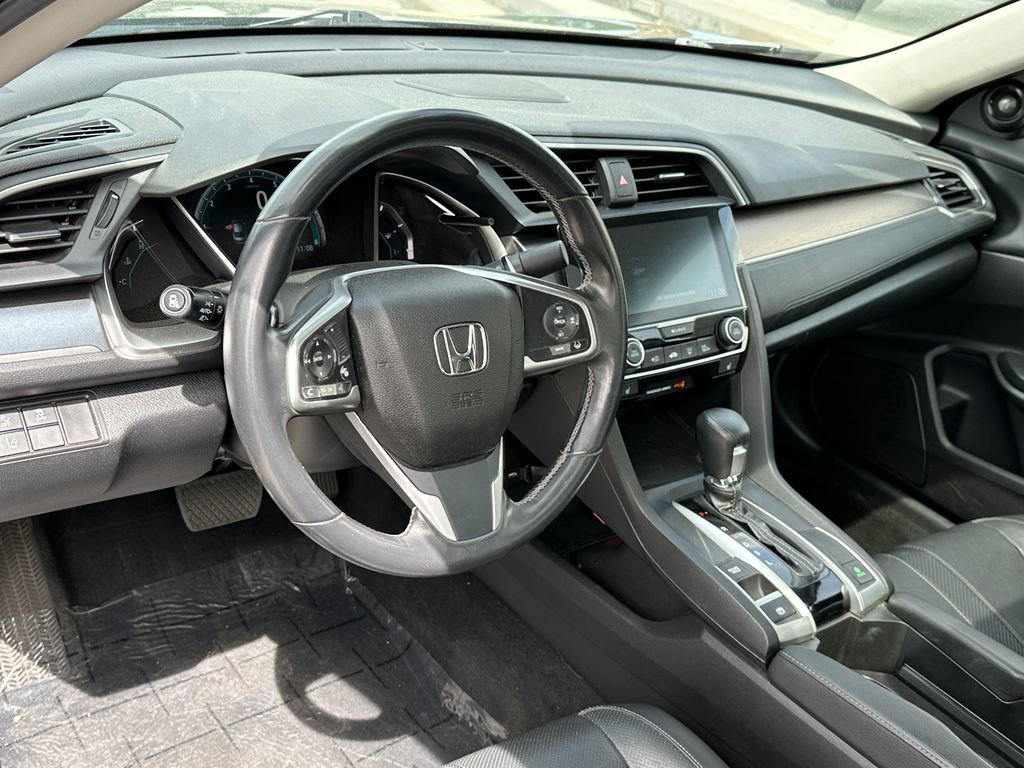 Used 2018 Honda Civic Touring image 22