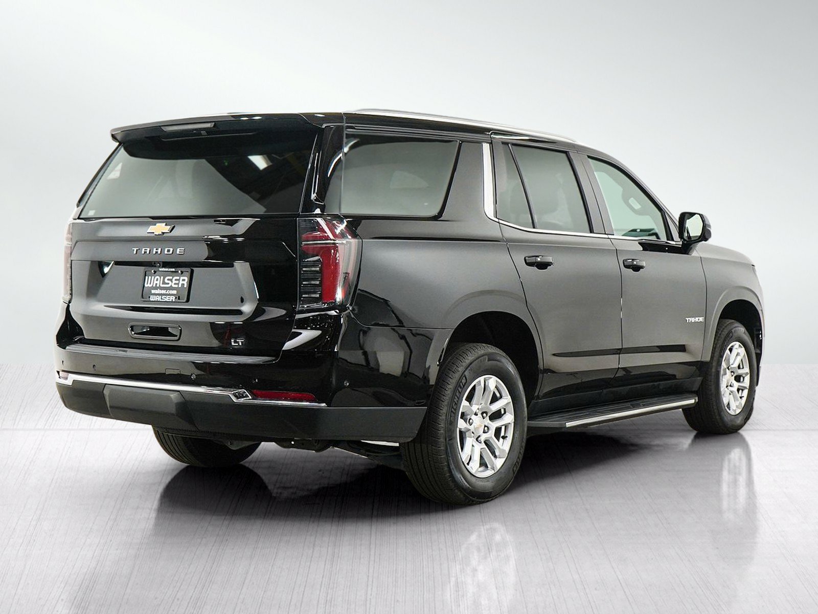 Used 2025 Chevrolet Tahoe LT AWD/4WD image 5