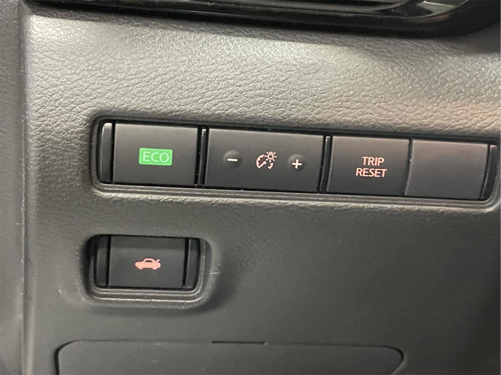 Used 2023 Nissan Sentra SV image 25