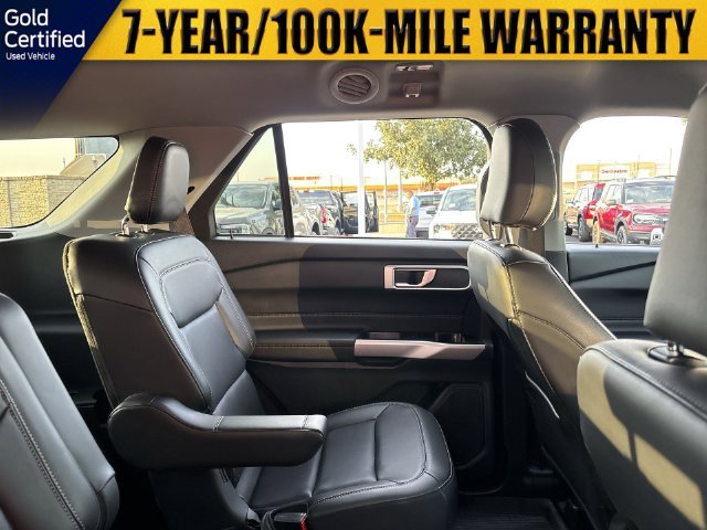 Used 2023 Ford Explorer XLT w/ Equipment Group 202A RWD image 17