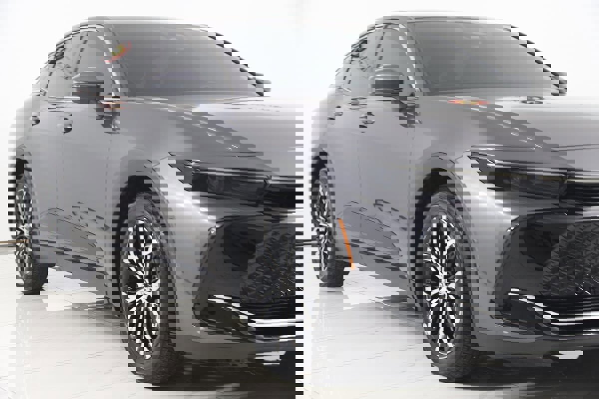 Used 2024 Toyota Crown XLE image 44