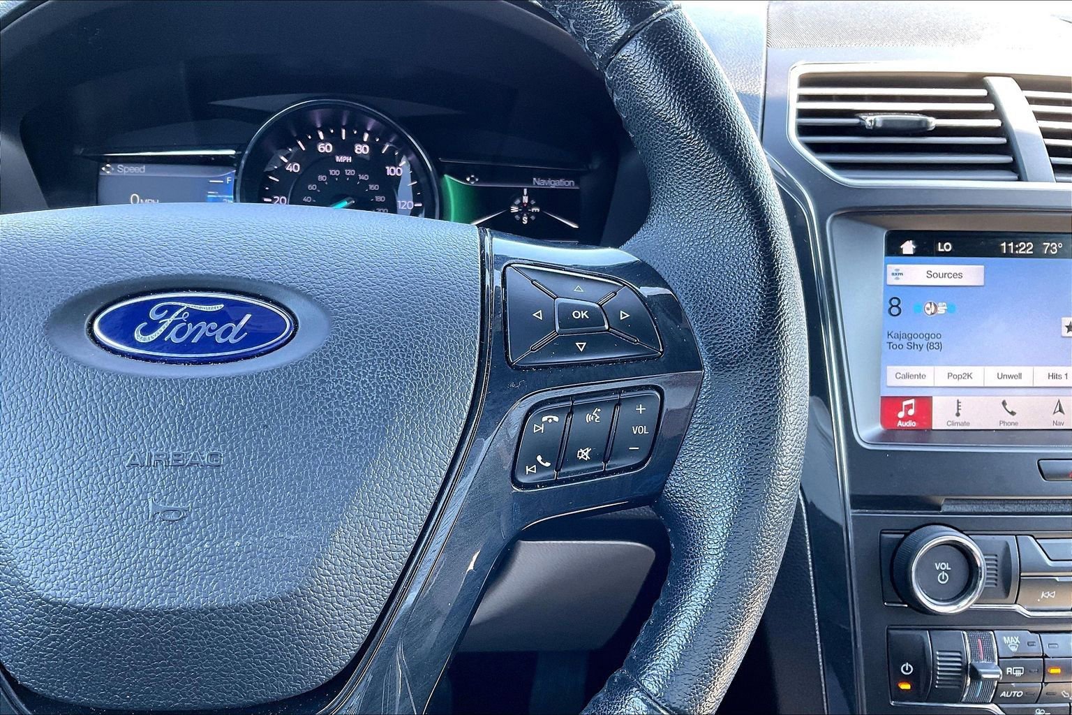 Used 2018 Ford Explorer XLT w/ Equipment Group 201A FWD image 12