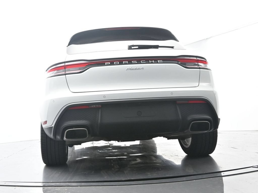 Certified 2022 Porsche Macan AWD/4WD image 49
