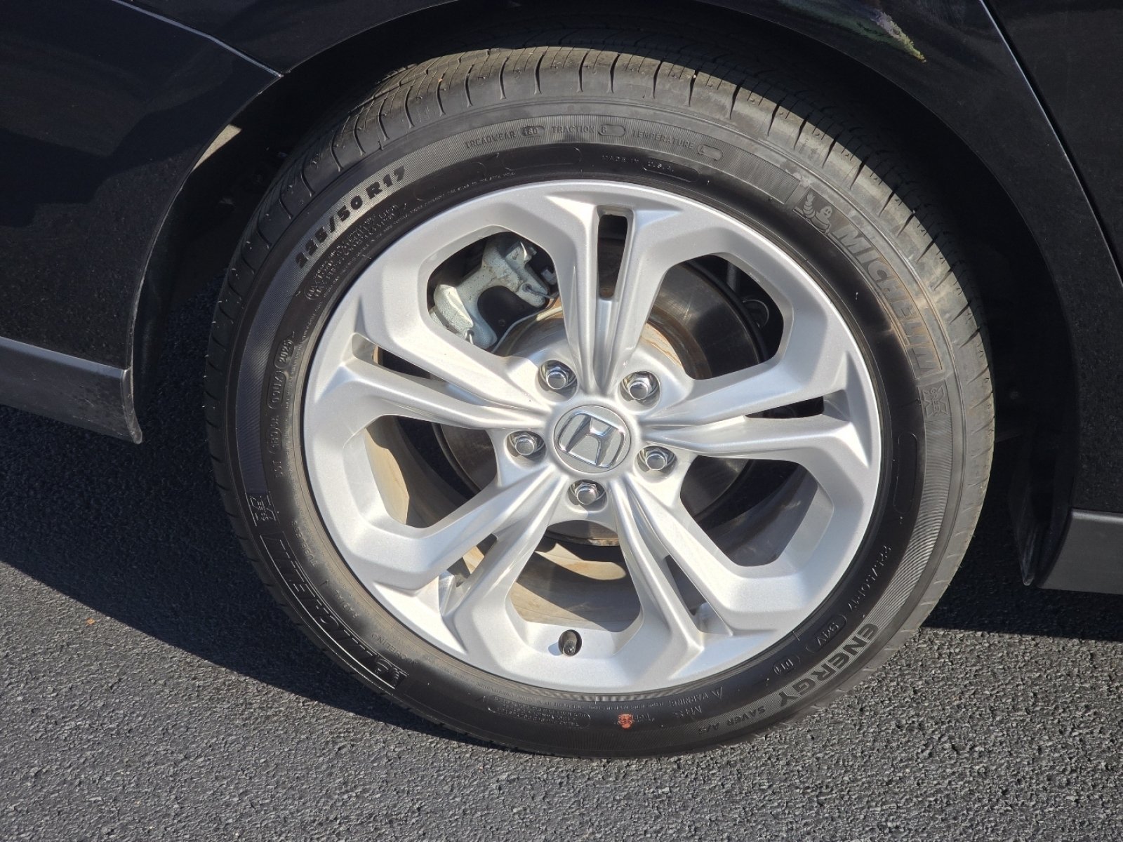 Used 2025 Honda Accord LX image 9