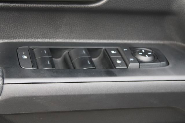 Used 2025 Toyota Tacoma TRD Sport image 17