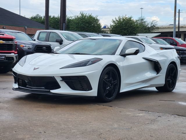 Used 2022 Chevrolet Corvette Stingray Coupe w/ Z51 Performance Package RWD image 3