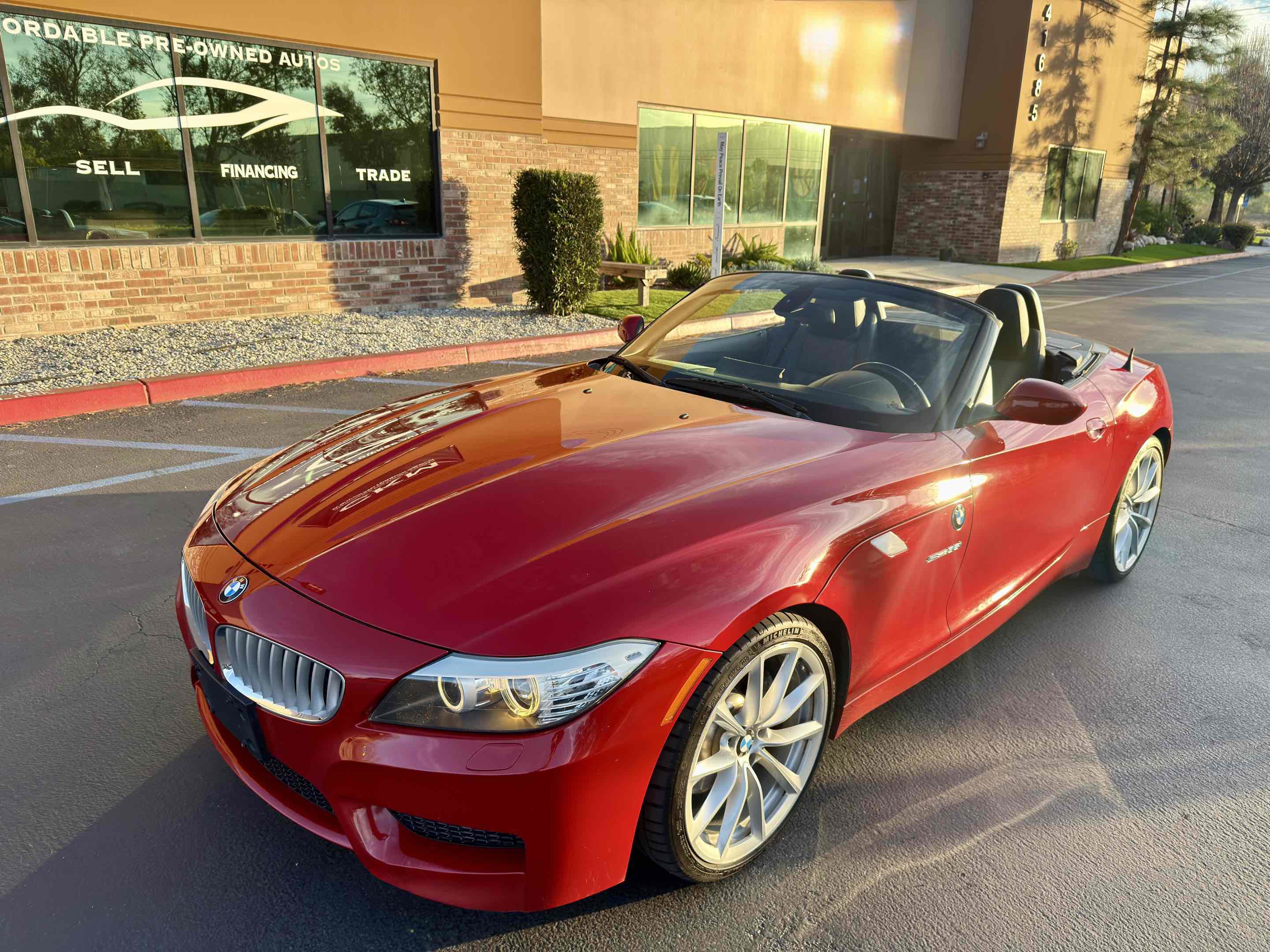 Used 2012 BMW Z4 sDrive35i image 6
