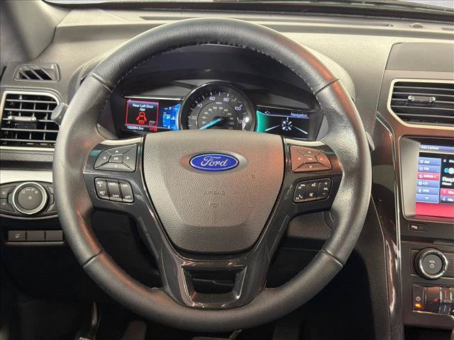 Used 2016 Ford Explorer XLT w/ Equipment Group 202A FWD image 25