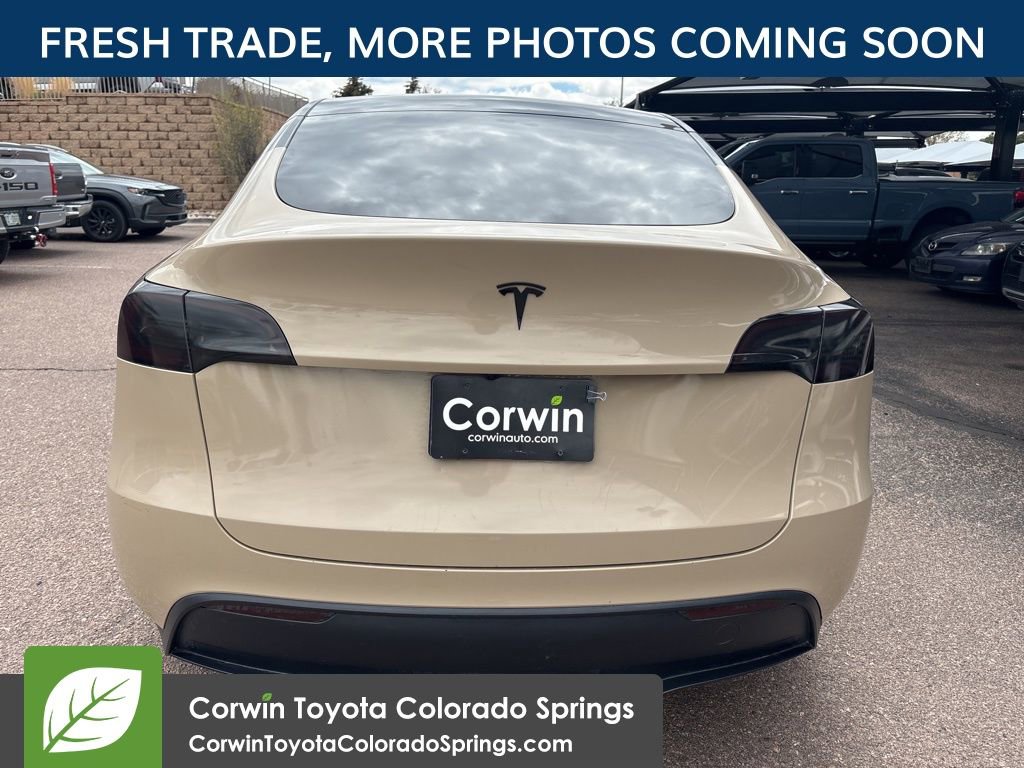 Used 2024 Tesla Model Y Long Range AWD/4WD image 6
