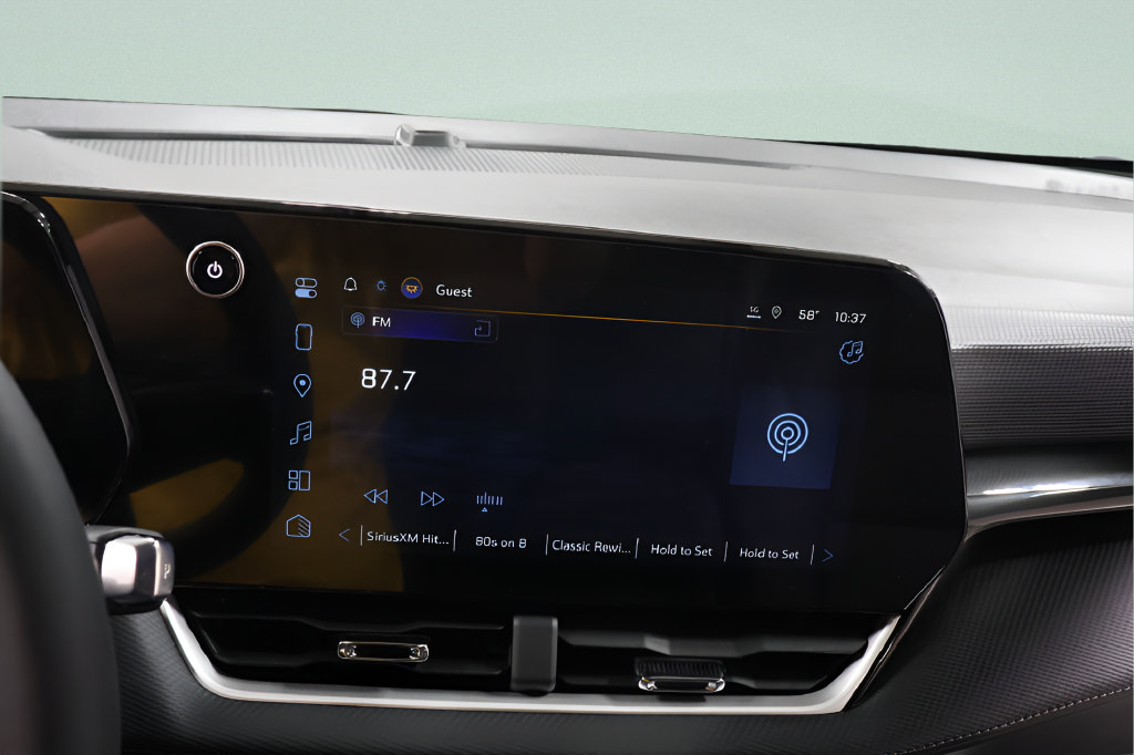 New 2027 Chevrolet Equinox LT w/ Convenience Package II FWD image 12