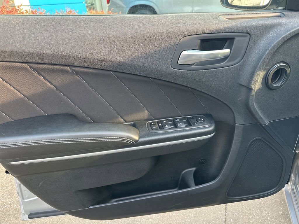 Used 2023 Dodge Charger SXT image 10