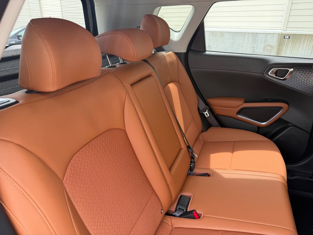 Used 2025 Kia Soul EX FWD image 21