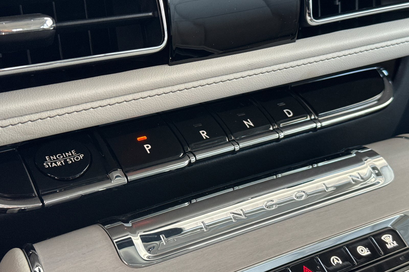 New 2025 Lincoln Aviator Reserve image 19