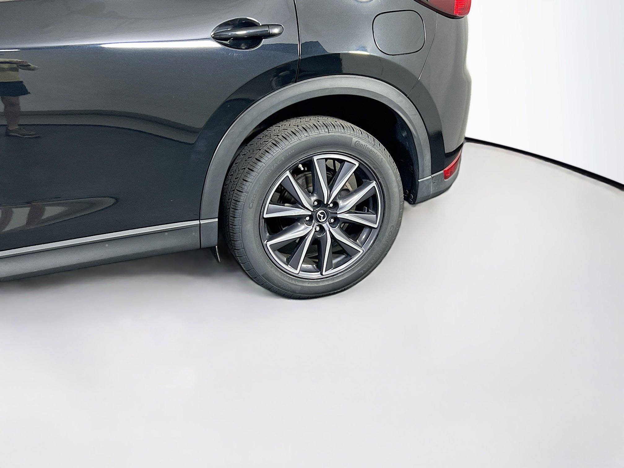 Used 2018 MAZDA CX-5 Touring w/ Preferred Equipment Package AWD/4WD image 30