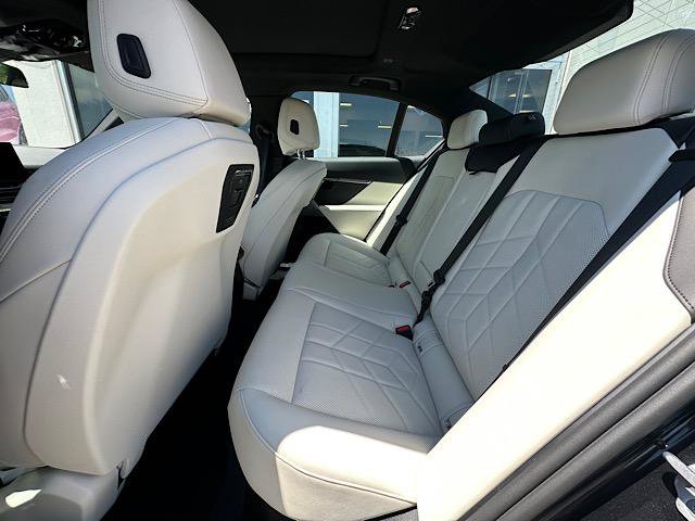 Certified 2026 BMW 530i xDrive w/ M Sport Package AWD/4WD image 17