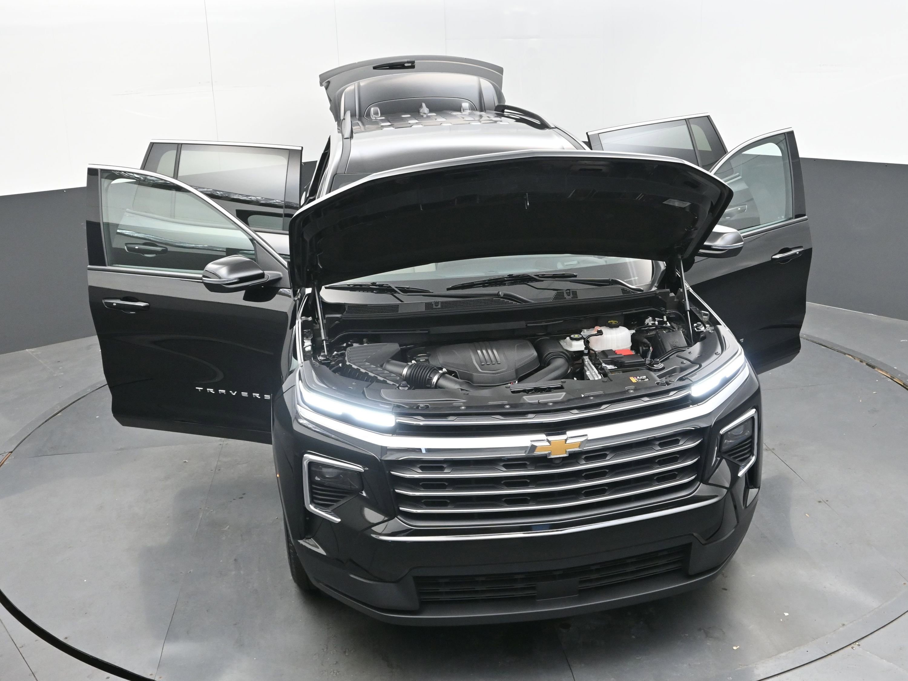 Certified 2025 Chevrolet Traverse LT image 41