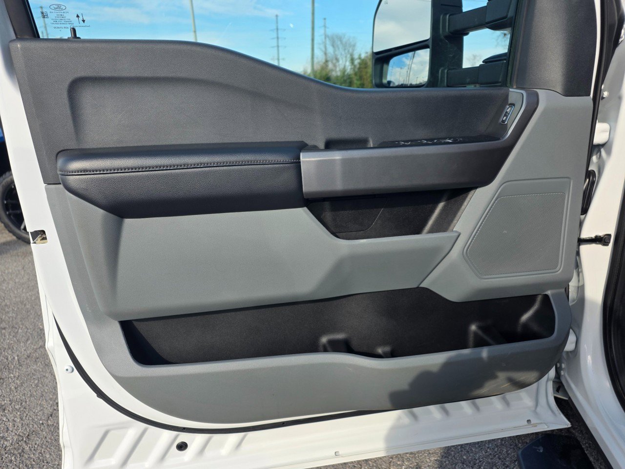 Used 2025 Ford F350 XLT image 24